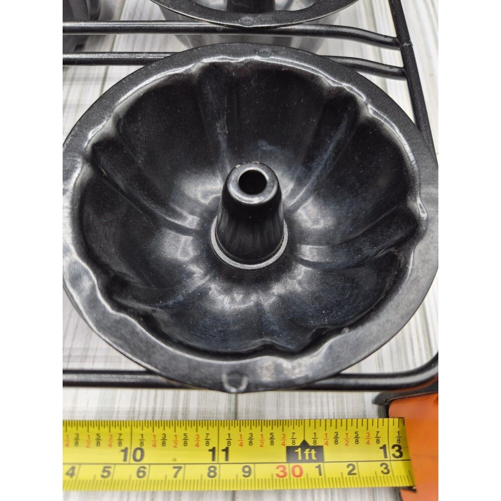 Norpro Mini Fluted Cake Pan Non-Stick 6 Linking Pans Bakeware Mold Round - Picture 5 of 9
